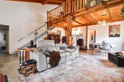 Accogliente casa bifamiliare con giardino privato e molta privacy ai margini del paese 6