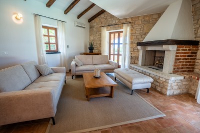Šarmantna istarska vila s bazenom i uređenim vrtom 3
