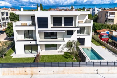 Poreč - Kuća u nizu 800 m od mora 14