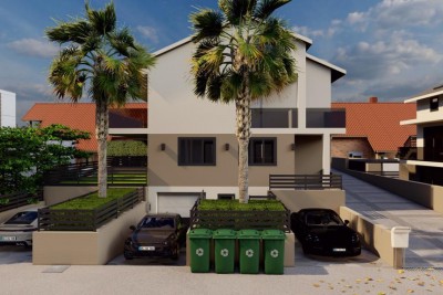 Prenovljeno stanovanje s teraso in garažo 800m od centra Poreča in plaže 3