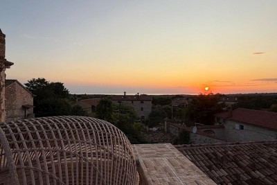 Šarmantna kamena kuća u nizu s pogledom na more 21