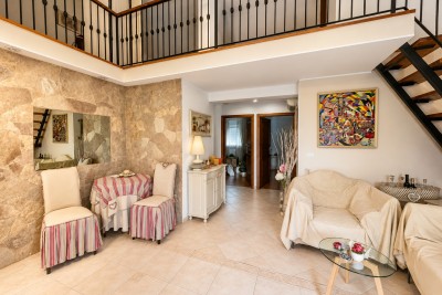 Novigrad, dvije spavaće sobe + galerija , pogled na more, 800m od mora 16