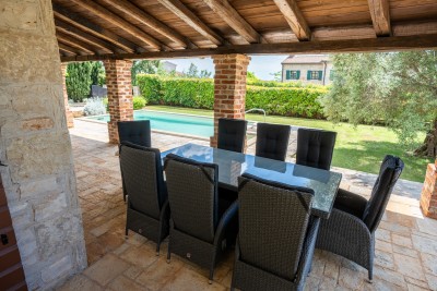 Šarmantna istarska vila s bazenom i mediteranskim vrtom 45