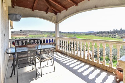 Investicijska prilika: kuća s građevinskim zemljištem za izgradnju 7 stanova, svega 700 m od mora 31