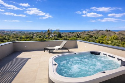 Poreč-Luksuzna vila s pogledom na more500 m od plaže, wellness i rooftop jacuzzi 31