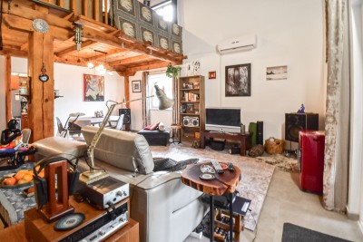 Accogliente casa bifamiliare con giardino privato e molta privacy ai margini del paese 7