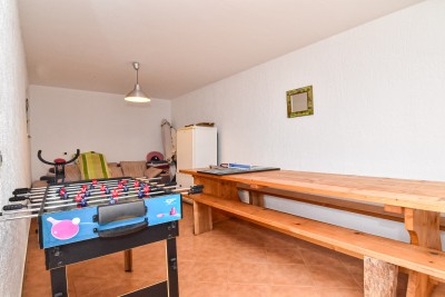 Kuća u nizu s fantastičnim panoramskim pogledom na more i zajedničkim bazenom 26