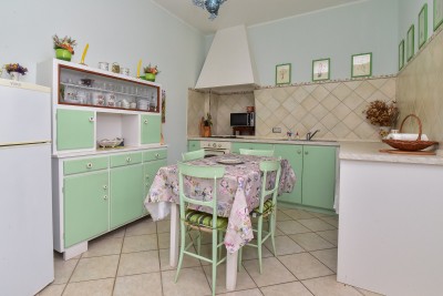 Autentična istarska kamena kuća s prostranom okućnicom – 900 m od mora 12