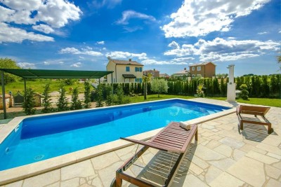 Bella villa in pietra con piscina 7