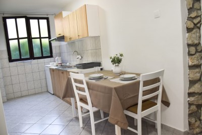 Top lokacija Poreč - Dva apartmaja v pritličju, 500 m od morja 8