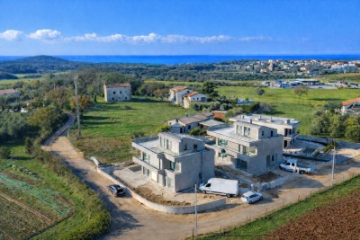 Moderna vila s četiri spavaće sobe, svega 3 km od centra Poreča - u izgradnji
