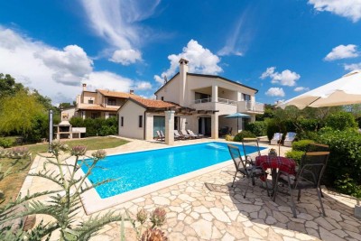 TOP A villa with a beautiful view of the sea and the countryside 27