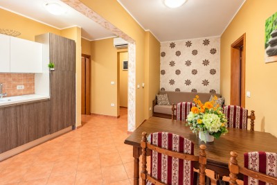 Novigrad – stan s velikom terasom, 500 m od mora 3