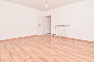 Priložnost!!! Hiša z 2 apartmajema in panoramskim pogledom na morje 11