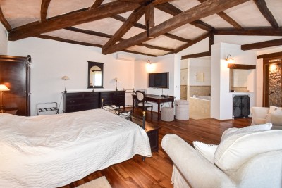 Autentica villa in pietra istriana con vista panoramica 30