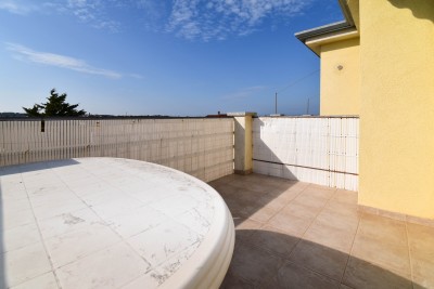 Apartment with a terrace 1.5 km from the sea 14