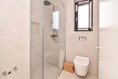 Moderna vila s štirimi spalnicami, le 3 km od središča Poreča - v fazi gradnje 10