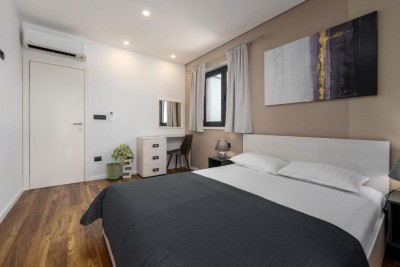 Moderna vila s pogledom na more u Poreču 20
