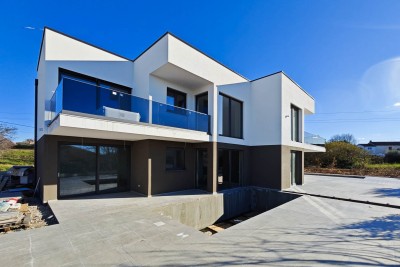 Moderno stanovanje z jacuzzijem na terasi in pogledom na morje v bližini Poreča - v fazi gradnje 3