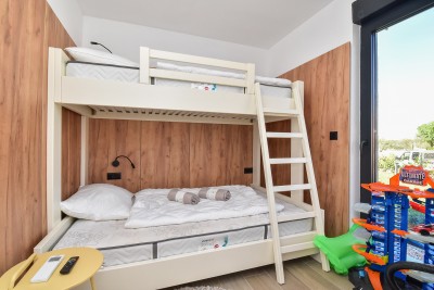 Moderne Villa mit Pool, Sauna und gepflegtem Garten – ruhige Lage nahe Poreč 16