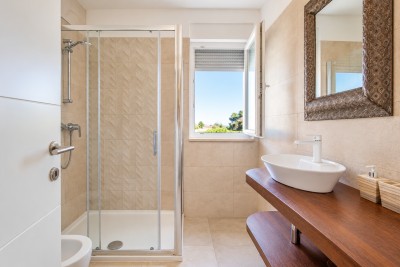 Novigrad – Penthouse s krovnom terasom i pogledom na more 26