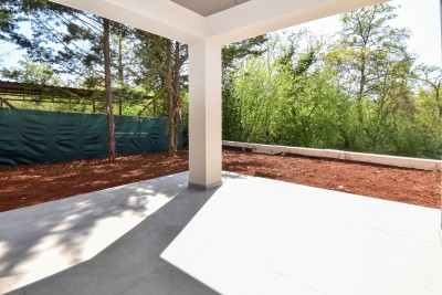 Appartamento al piano terra con ampio cortile 11