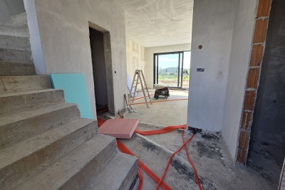 Mediteranska kuća u nizu 2km od centra Poreča i mora - u izgradnji 12