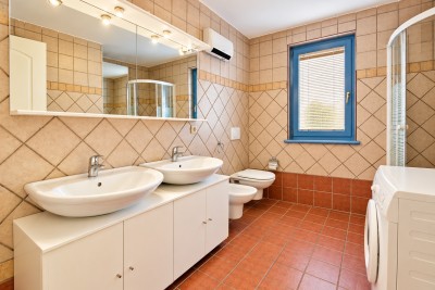 Vrsar – Dva stana na prestižnoj lokaciji s očaravajućim pogledom na more i marinu 33