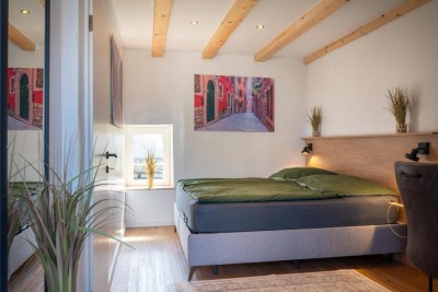 Renovirana kuća s bazenom u mirnom okruženju 20