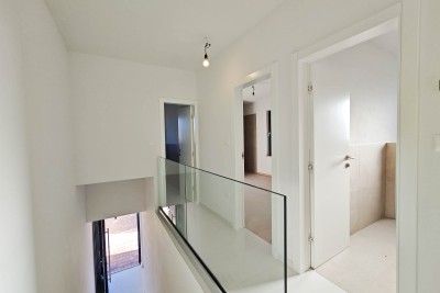 Luxury penthouse with its own entrance, roof terrace and phenomenal sea view 13