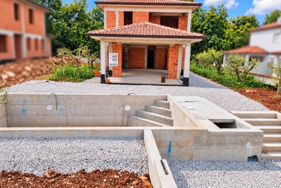 Kuća u roh-bau fazi, na mirnoj lokaciji blizu Poreča - u izgradnji 4