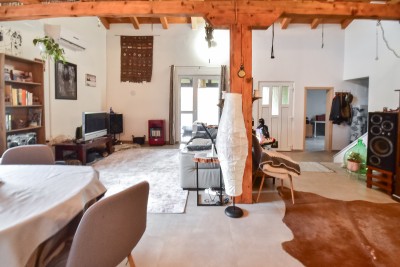 Accogliente casa bifamiliare con giardino privato e molta privacy ai margini del paese 8