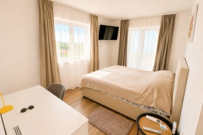 LUXUSVILLA MIT POOL UND MEERBLICK 13