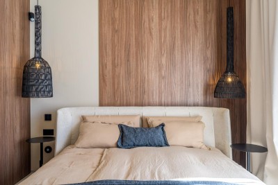 Ekskluzivna moderna vila s bazenom 18