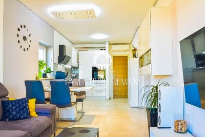 Moderno opremljen apartma z balkonom in pogledom na morje 2