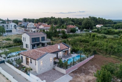 Poreč okolica, prizemnica s bazenom blizu mora! Namješteno! 35