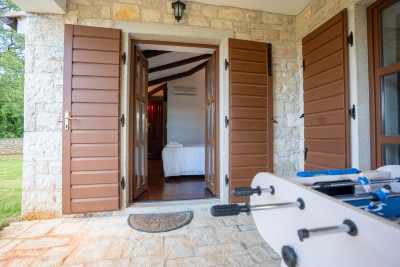 Šarmantna istarska vila s bazenom i mediteranskim vrtom 39