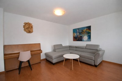 Poreč okolica – Stan 47 m² s parkirnim mjestom, mogućnost 2 spavaće sobe 3