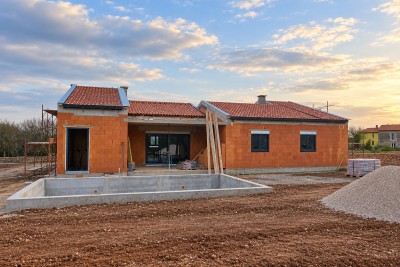 Poreč okolica, prizemnica s bazenom, prodaja 