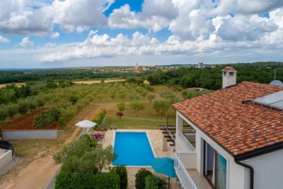 TOP A villa with a beautiful view of the sea and the countryside