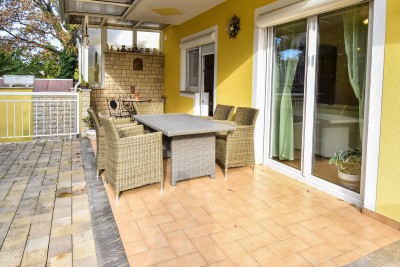 Affascinante Casa Familiare con Cortile Privato vicino a Parenzo 24