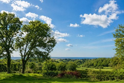 Building land with a stunning sea view, situated on the outskirts of the settlement. 2