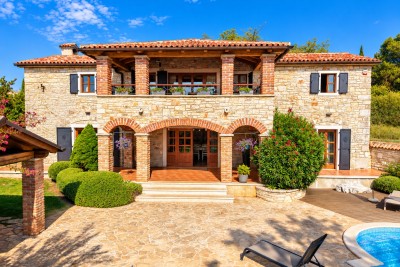 Poreč okolica, predivna kamena vila sa velikim vrtom 40