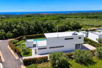 Exklusive Luxusvilla mit Pool und erstklassigem Komfort 5