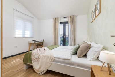 Moderne Villa mit Pool und herrlichem Meerblick 15