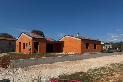 Poreč okolica, prizemnica s 3 spavaće sobe 