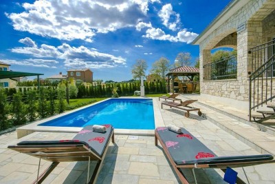 Beautiful stone villa with swimming pool 4