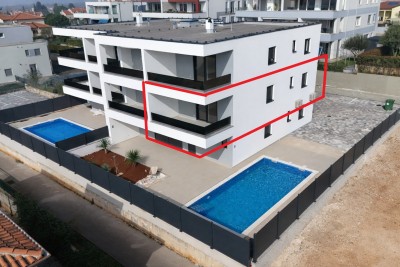 Moderne Wohnung im 1. Stock, 700 m vom Meer und dem Yachthafen entfernt