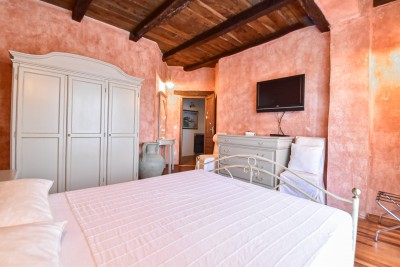 Autentica villa in pietra istriana con vista panoramica 39