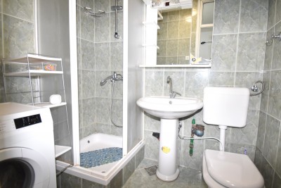 Apartma v prvem nadstropju z dvema spalnicama, 200m od morja 16